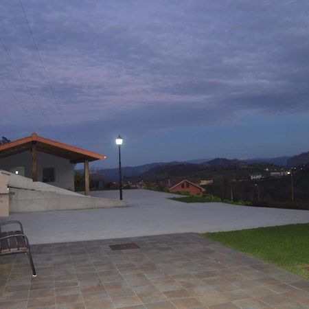 Apartamentos Rurales Penon Blanco Penerudes Екстер'єр фото